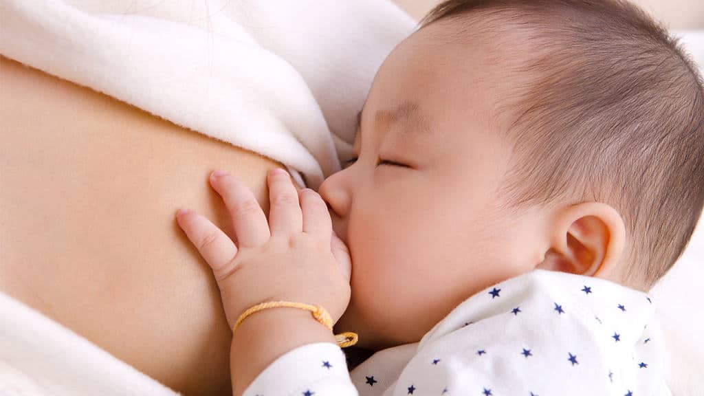 Freeflow Article: Top tips to get breastfeeding off to a good start